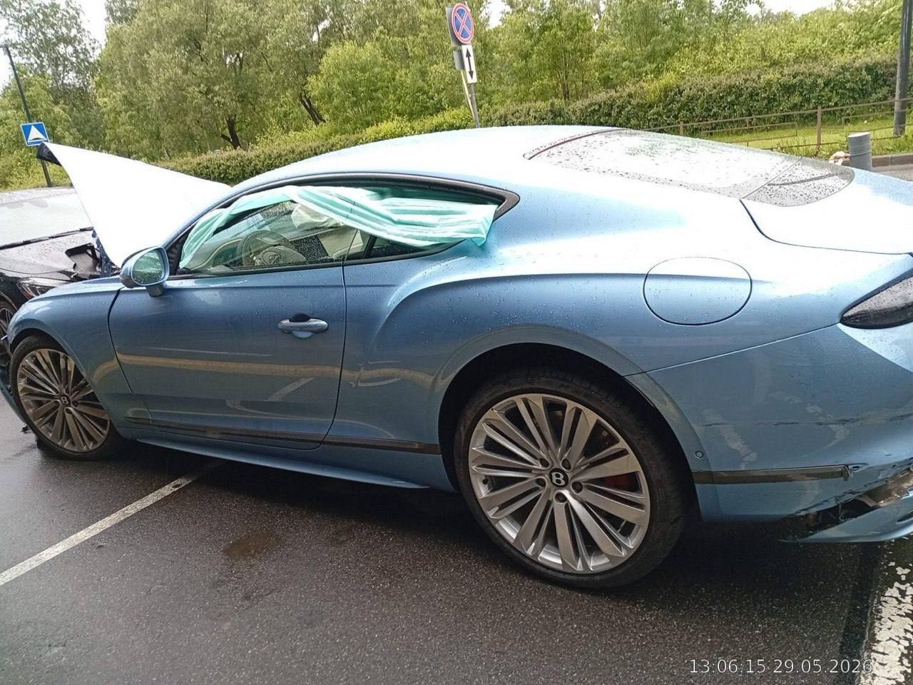 Bentley Continental 2025