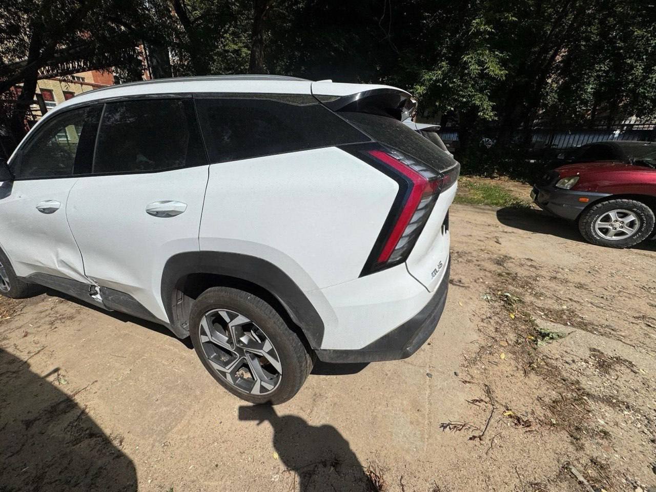 Geely Atlas 2024