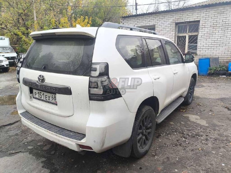 Toyota Land Cruiser 150 2020