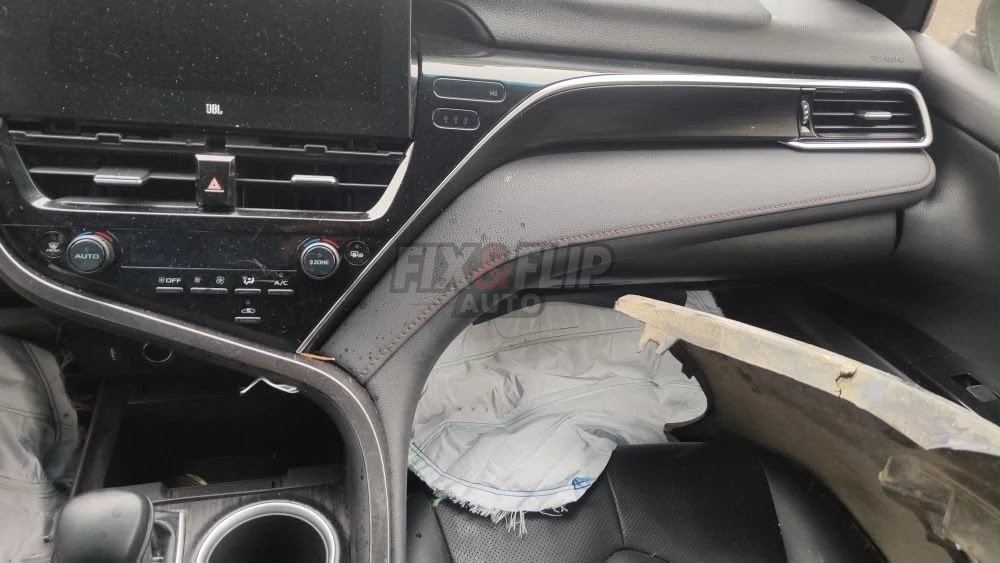 Toyota Camry 2023