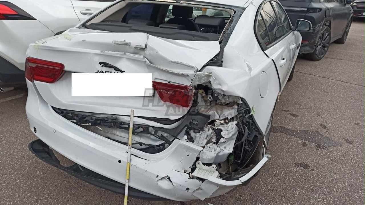 Jaguar XE 2016