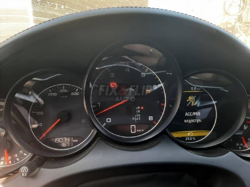 Porsche Cayenne Turbo 2011