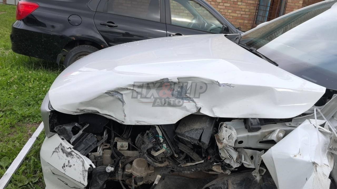 Geely Emgrand 2024