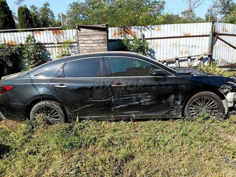 Toyota Avalon 2022