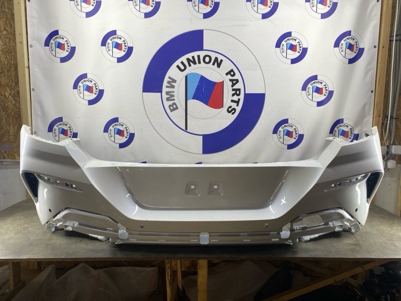 Бампер задний BMW 8 G16