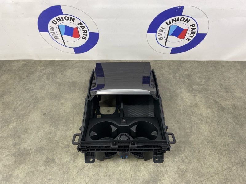Подстаканник BMW X5 X6 G05 G06
