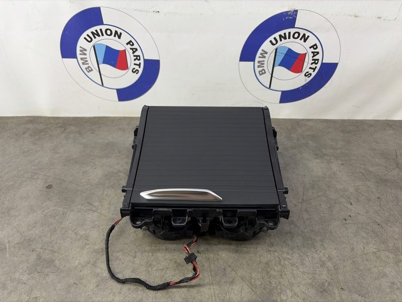 Подстаканник BMW X4 G02