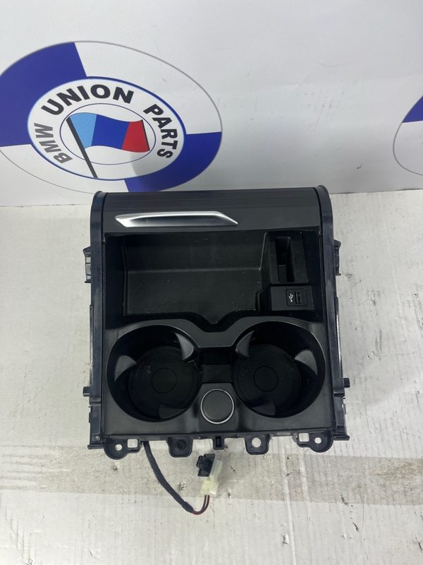 Подстаканник BMW X4 G02