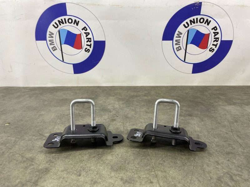 Петля замка капота BMW 2 U06
