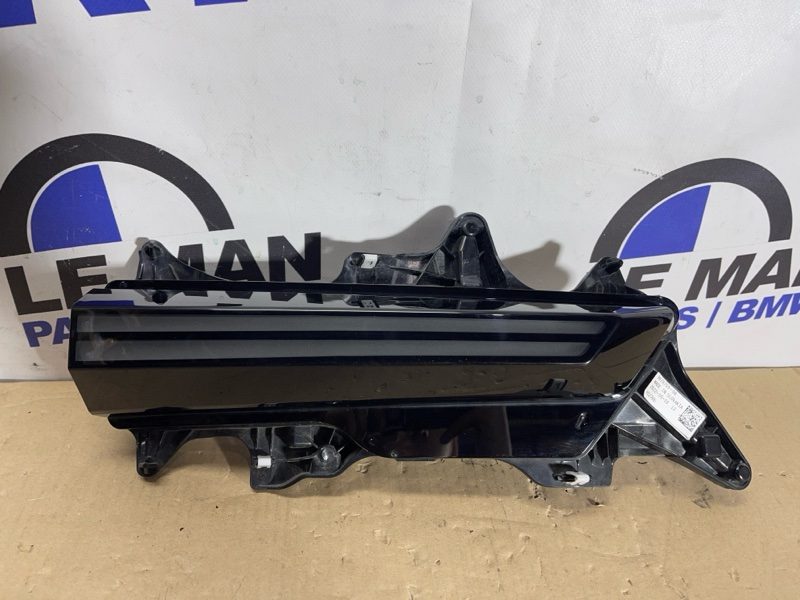 Фонарь в крышку багажника задний левый BMW XM G09