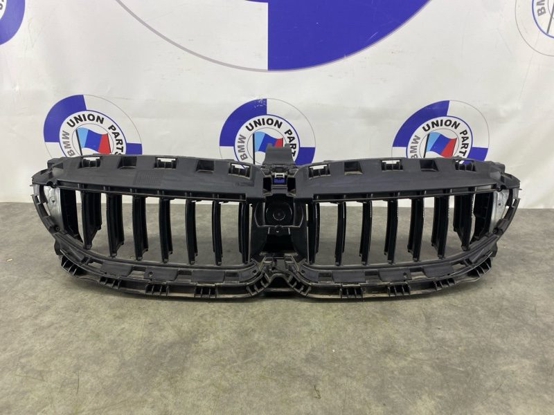Решетка радиатора передняя BMW 3 G20