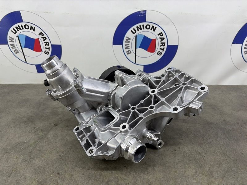 Помпа насос водяной BMW X3M F97 2023