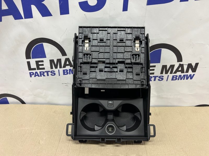 Подстаканник BMW X5 G05