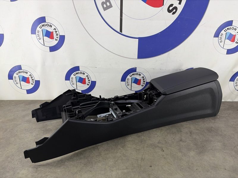 Подлокотник BMW 4 G26