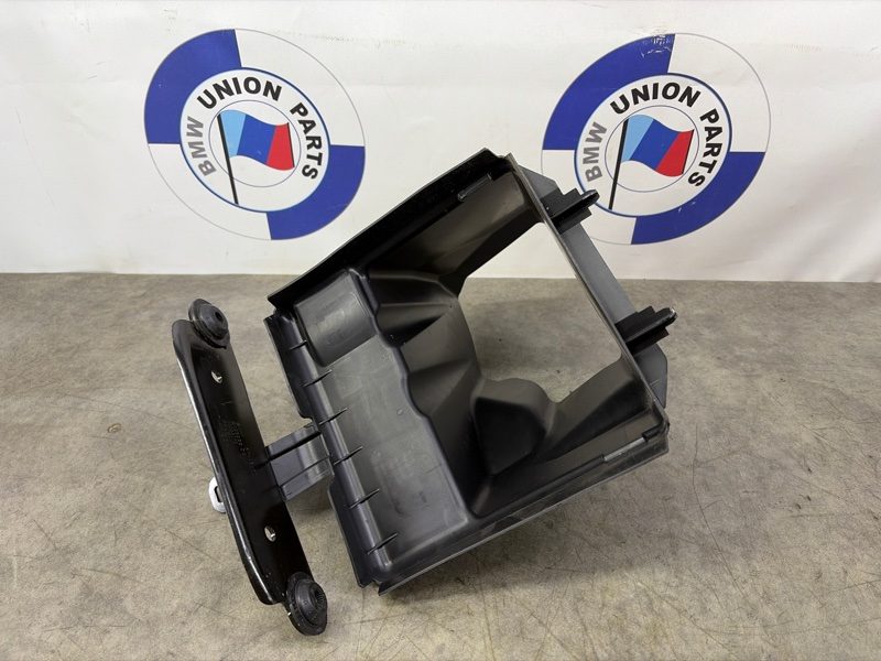 Воздуховод радиатора BMW 7 G70 G71