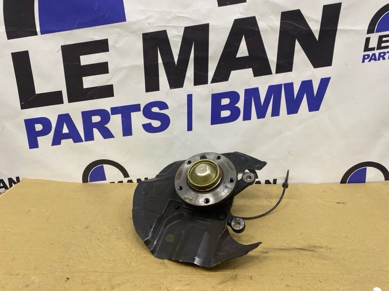 Кулак поворотный передний левый BMW Z4 E85