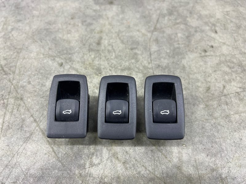 Кнопка открывания багажника BMW 3 G20 G80