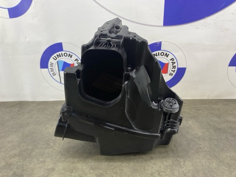 Корпус воздушного фильтра BMW 7 G70 B57D30B