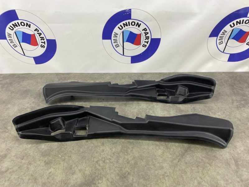 Накладка крышки багажника BMW XM G09