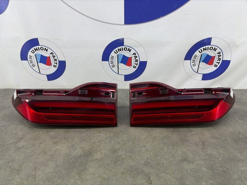 Фонарь в крышку багажника BMW X7 G07