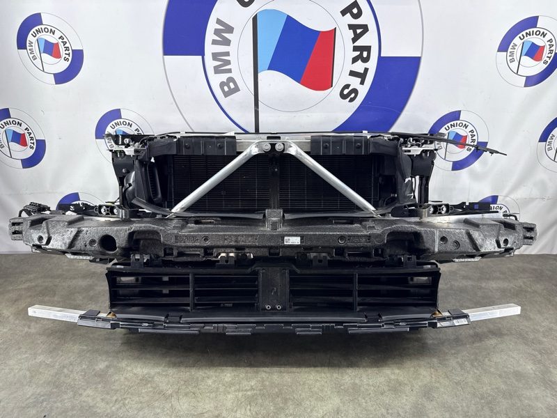 Телевизор передняя панель BMW 3 G20 B47D20B 2019
