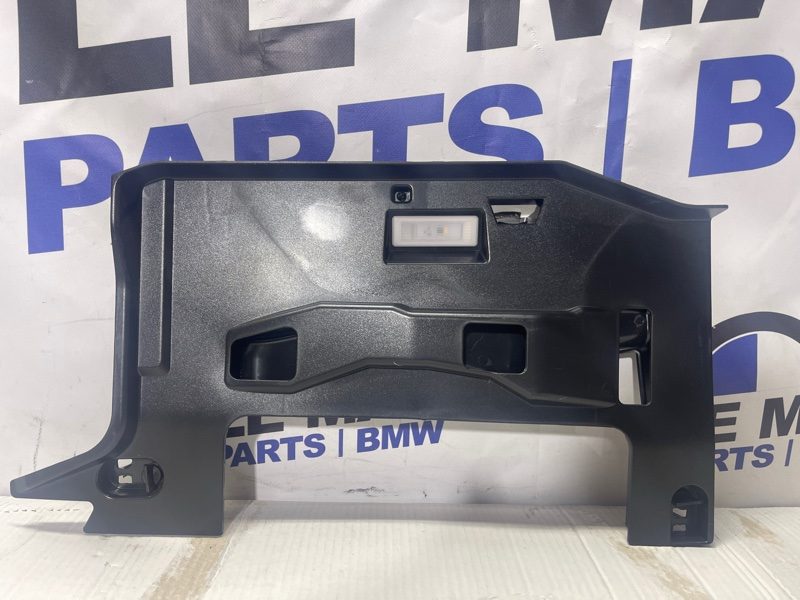 Накладка на торпедо BMW X5 G05