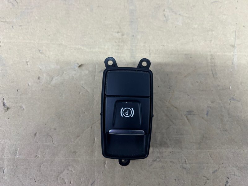 Кнопка ручника BMW X1 X2 F48 F39