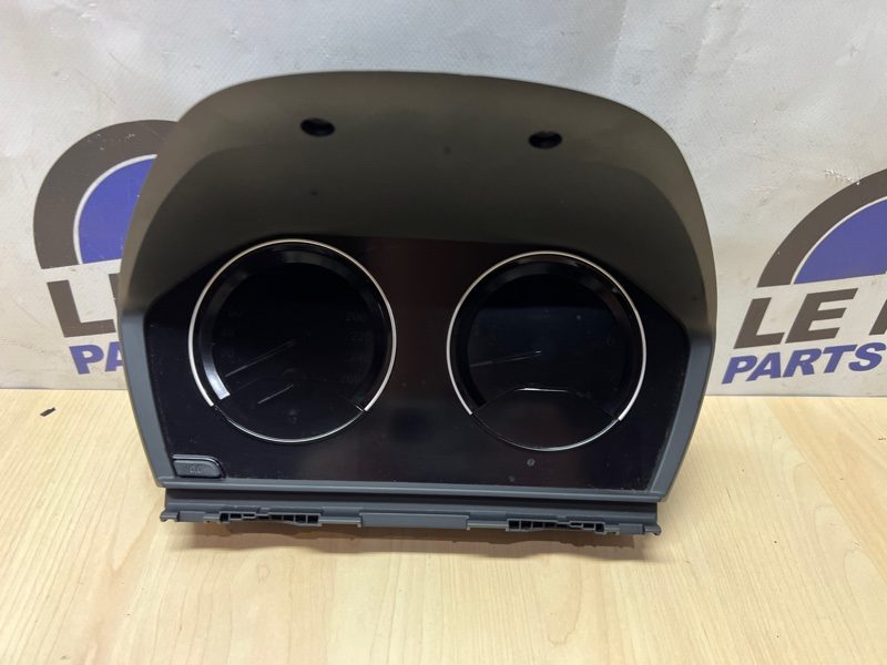 Панель приборов BMW 2 F22
