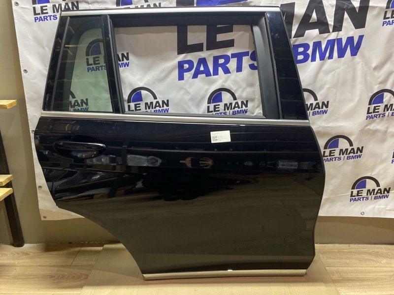 Дверь боковая задняя правая BMW X7 G07 2023
