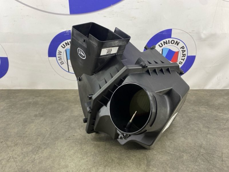 Корпус воздушного фильтра BMW X6 G06