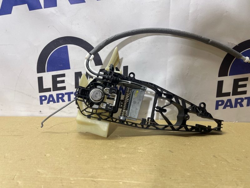 Кронштейн ручки двери передний левый BMW X5 F15