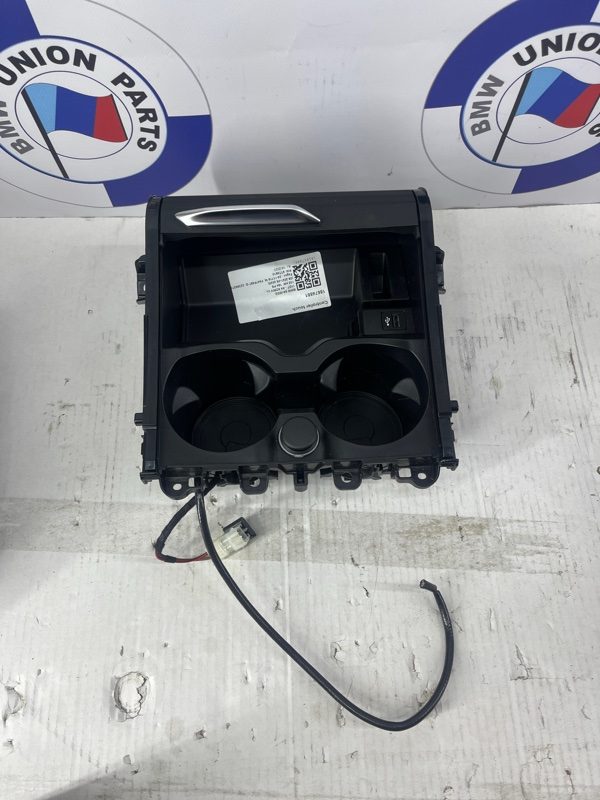 Подстаканник BMW X3 G01