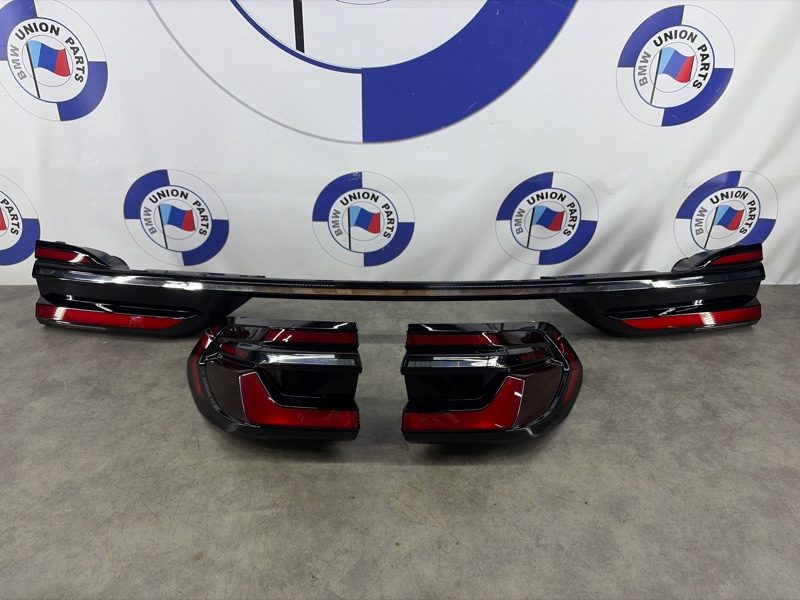 Фонарь в крышку багажника BMW X7 G07