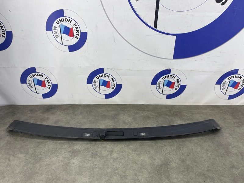 Накладка крышки багажника BMW 8 G14 G15