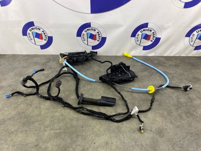 Замок двери передний правый BMW 4 G23