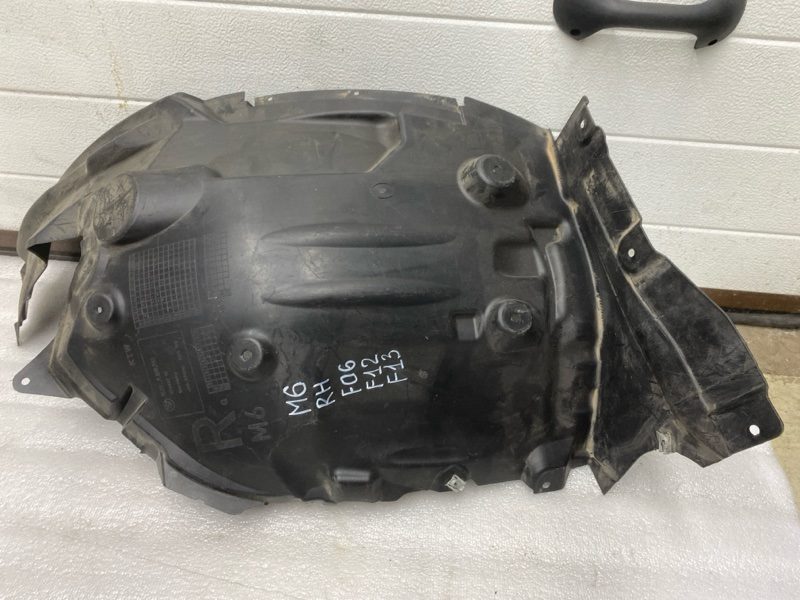 Подкрылок передний правый BMW M6 F06 F12 F13