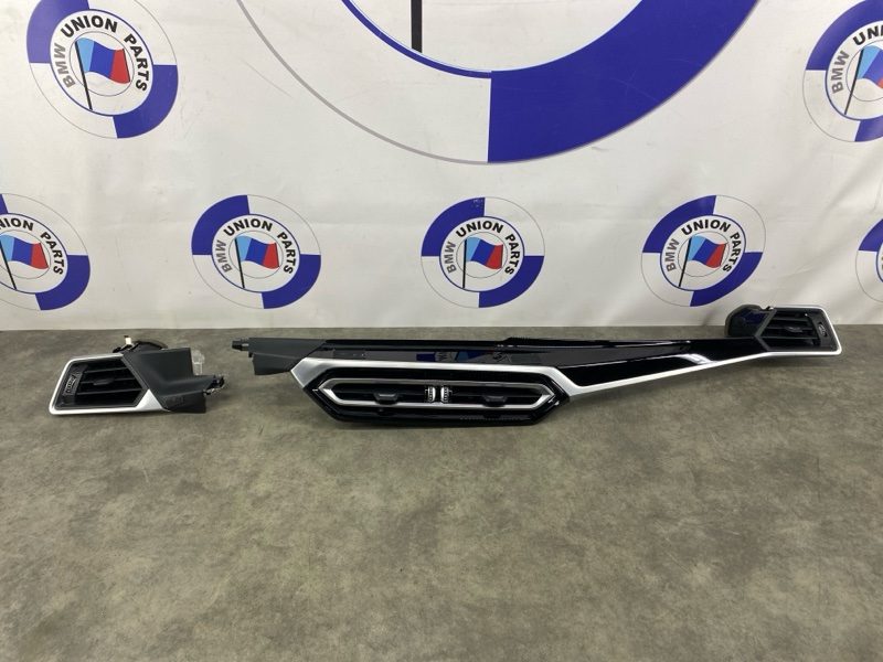 Декоративная планка в торпедо BMW 3 G20