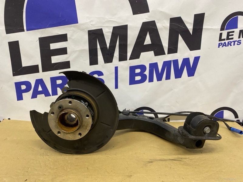 Кулак поворотный задний правый BMW Z4 E85