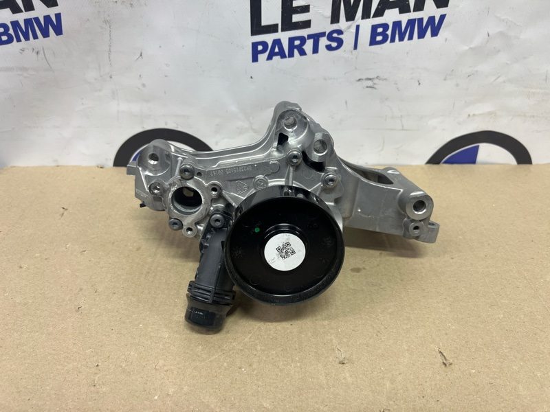Помпа насос водяной BMW X3 G01 B58