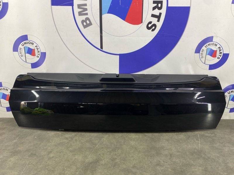 Борт крышки багажника BMW X7 G07