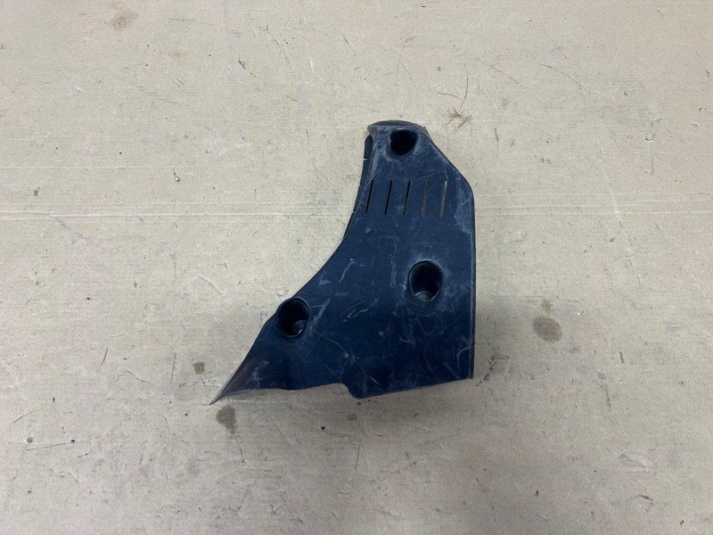 Накладка правая MINI HATCH F55 F56 F57