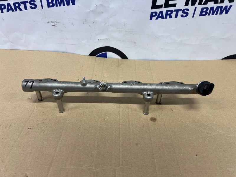 Топливная рампа BMW 3 G20 B48