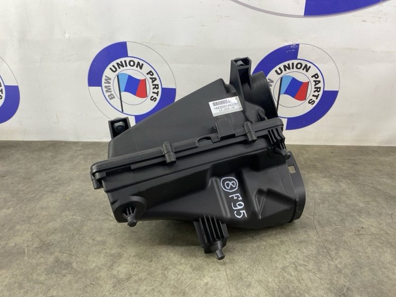 Корпус воздушного фильтра BMW X5M F95 S63 2023