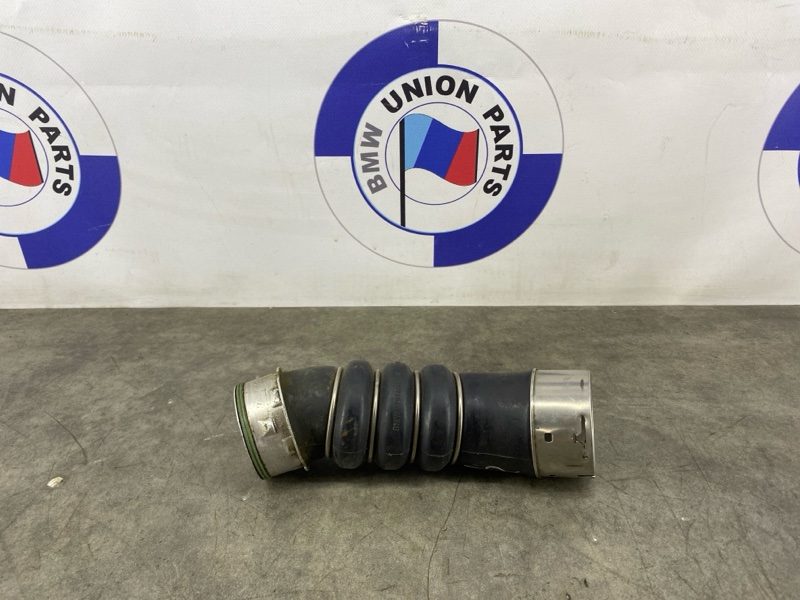 Патрубок интеркулера BMW 1 E81 E82 E87 E88 N47