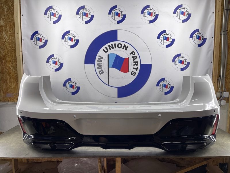 Бампер м пакет задний BMW 7 G70