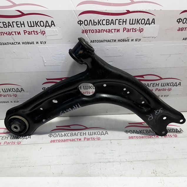 Рычаг подвески правый Volkswagen Skoda бу