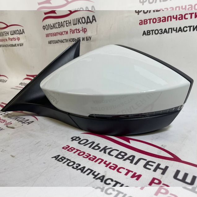 Зеркало заднего вида левое Skoda Oktavia A8