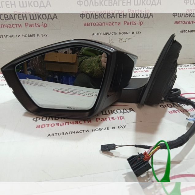 Зеркало левое Шкода Октавия А8 5e4857501cc9x