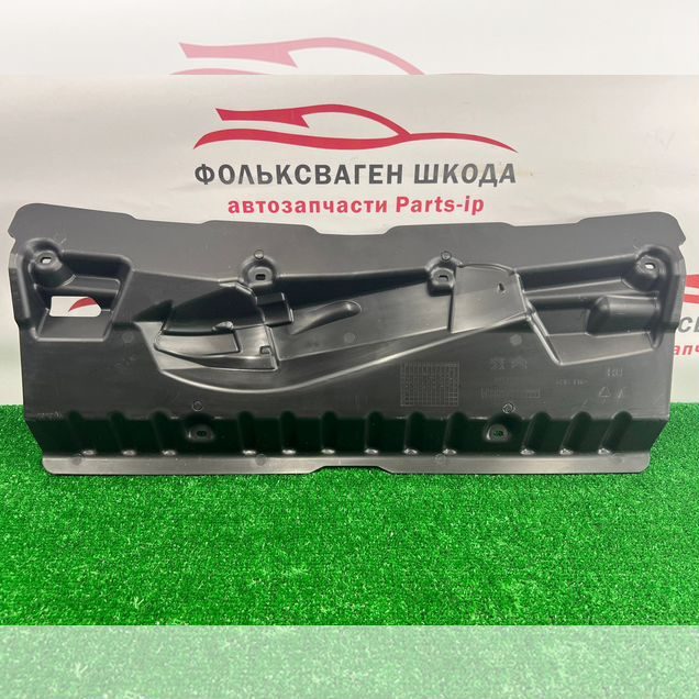 Дефлектор радиатора левый Peugeot Citroen