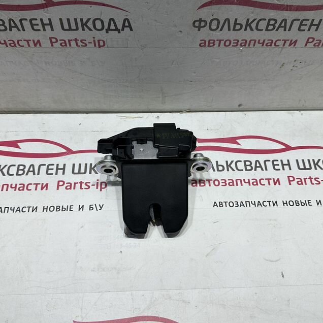 Замок крышки багажника Volkswagen Polo Sedan